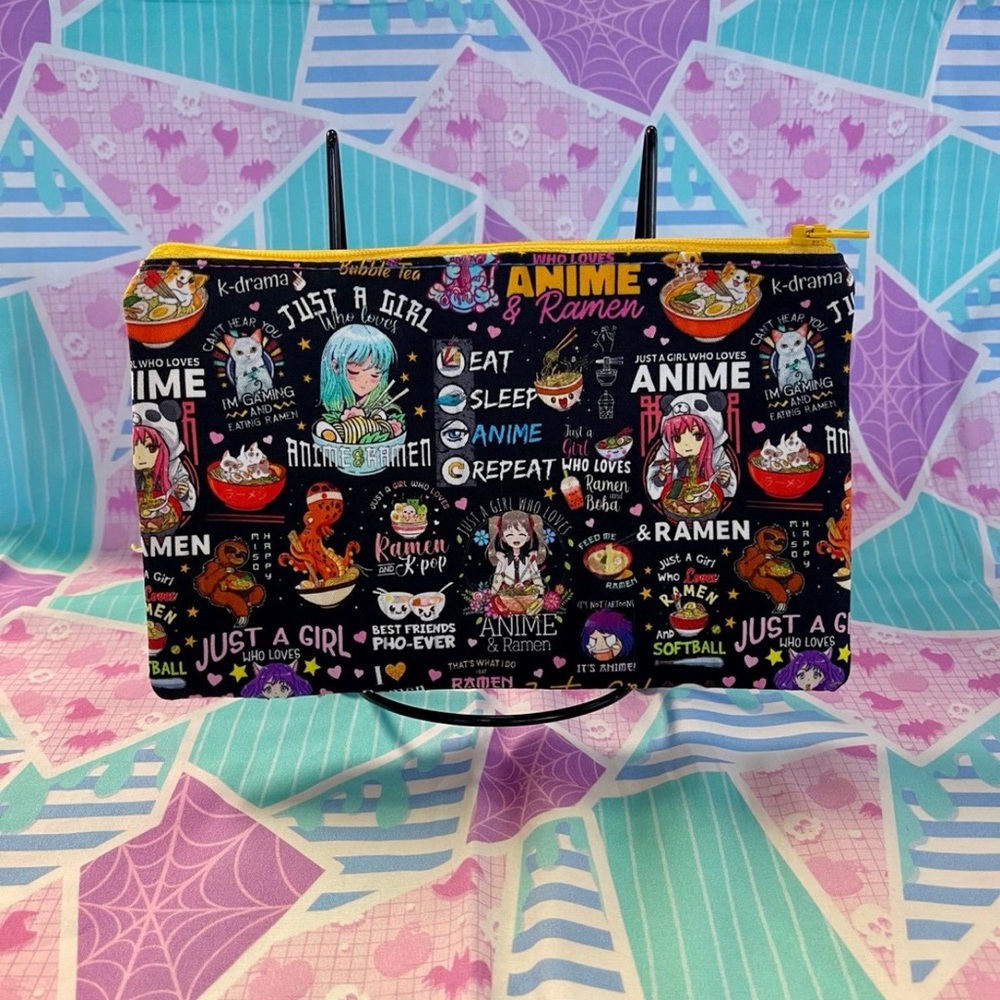 Anime girl Pouch